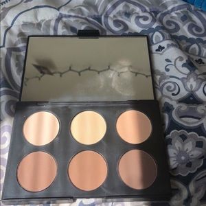 contour kit.